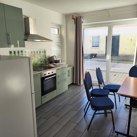 וינה Erdgeschoss Wohnung Nahe Flughafen מראה חיצוני תמונה
