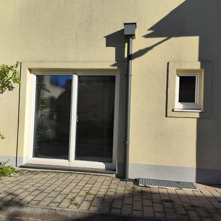 וינה Erdgeschoss Wohnung Nahe Flughafen מראה חיצוני תמונה