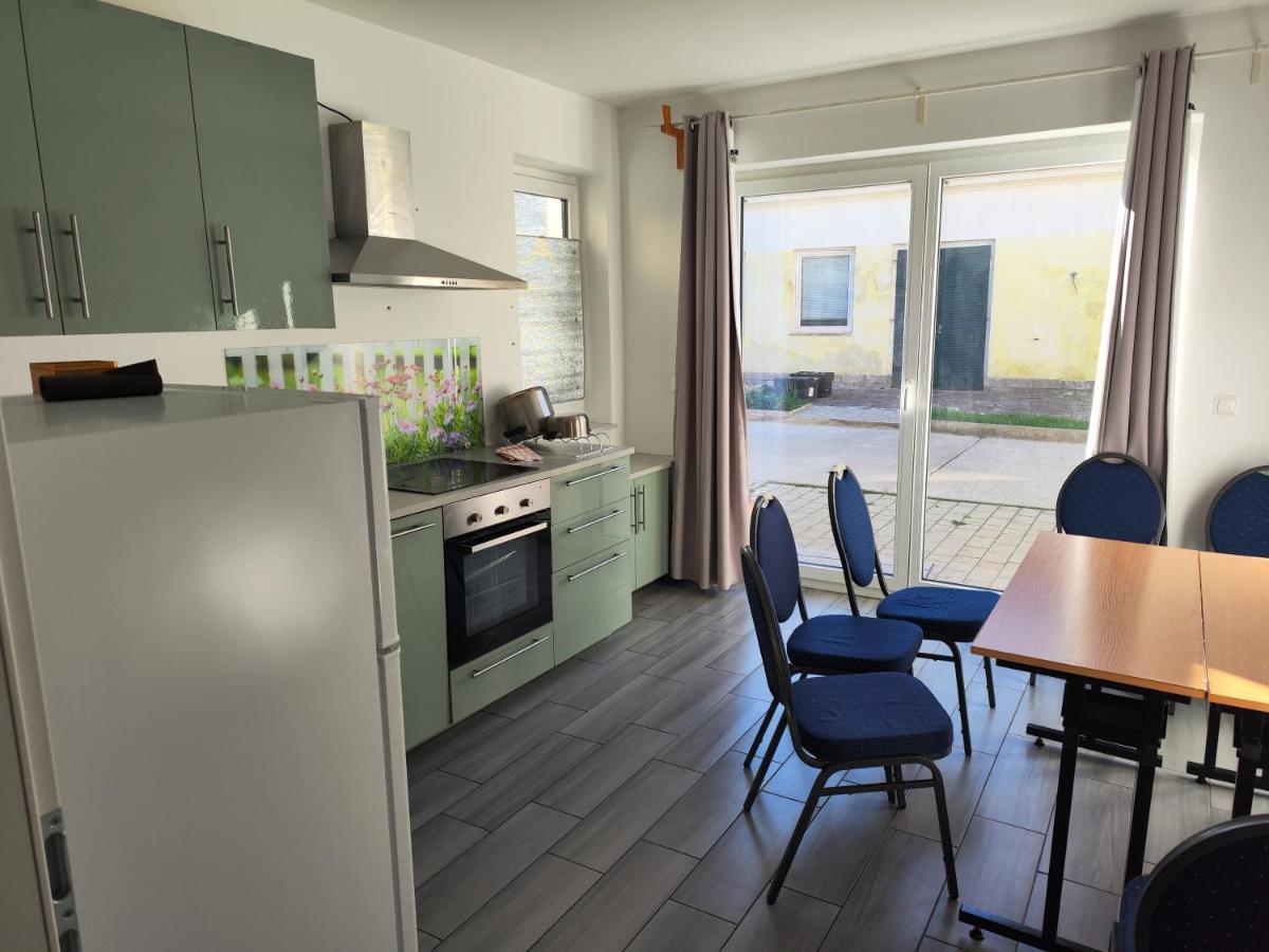 וינה Erdgeschoss Wohnung Nahe Flughafen מראה חיצוני תמונה