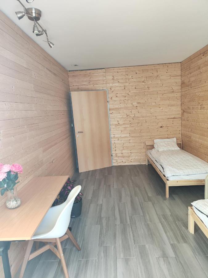 וינה Erdgeschoss Wohnung Nahe Flughafen מראה חיצוני תמונה