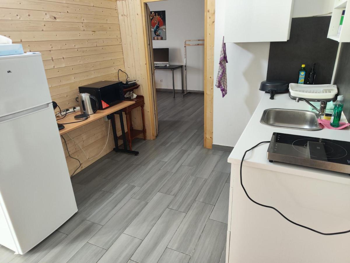 וינה Erdgeschoss Wohnung Nahe Flughafen מראה חיצוני תמונה